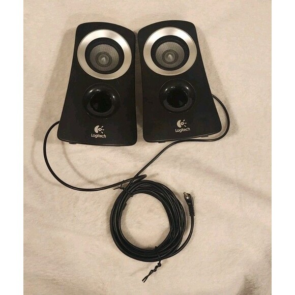 Logitech Computer Speakers Z313 2 Speaker System - No Subwoofer - Picture 1 of 3